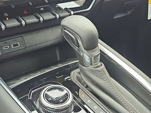 New 2025 GMC Canyon AT4 w/ Nightfall Edition image 25