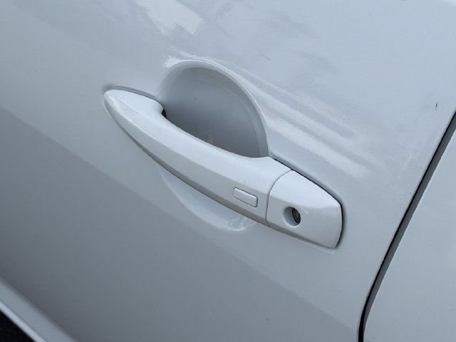 Used 2024 Nissan Sentra SV FWD image 11