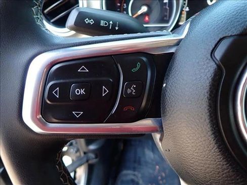 Used 2023 Jeep Wrangler Sahara image 13