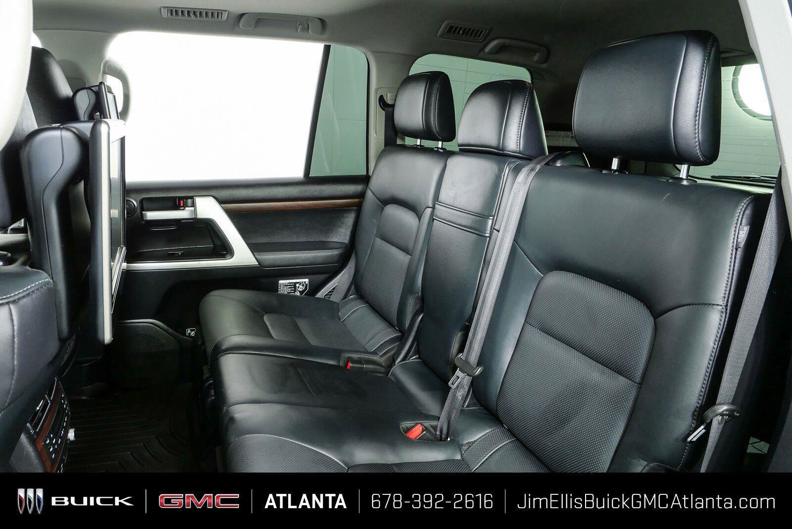 Used 2017 Toyota Land Cruiser AWD/4WD image 19