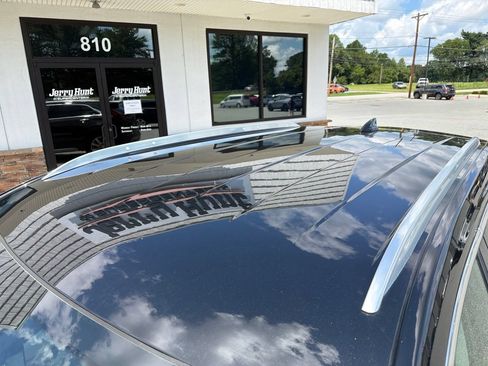 Used 2023 Cadillac XT4 Premium Luxury w/ Technology Package FWD image 14