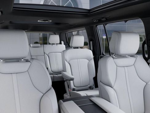 New 2026 Jeep Grand Wagoneer Limited AWD/4WD image 26