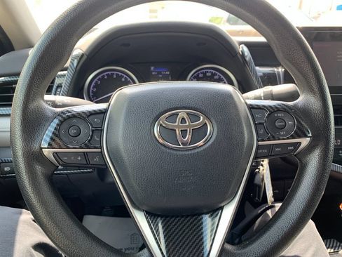 Used 2022 Toyota Camry LE FWD image 25
