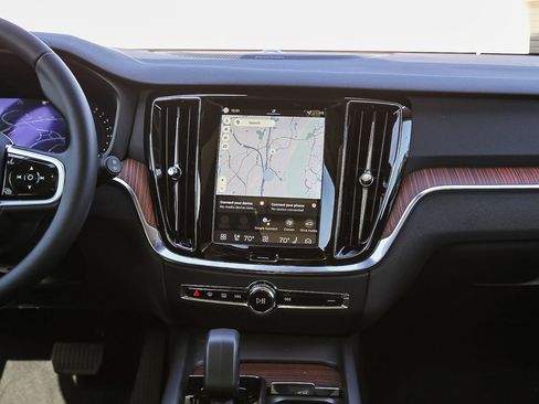 New 2026 Volvo V60 B5 Cross Country Plus w/ Protection Package AWD/4WD image 13