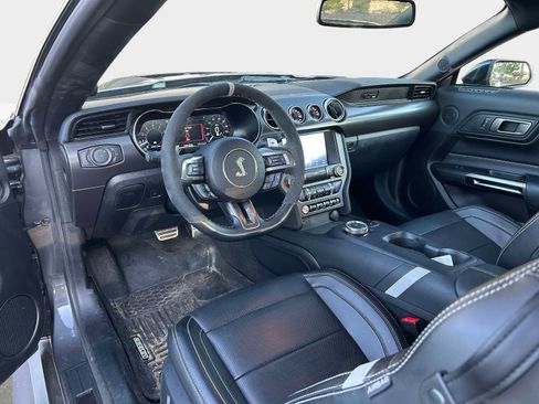 Used 2021 Ford Mustang Shelby GT500 w/ Technology Package RWD image 12
