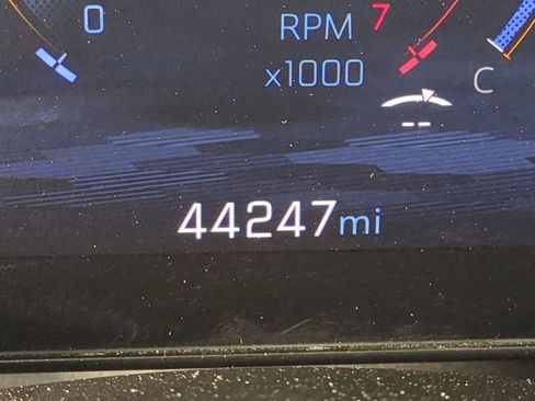 Used 2025 Chevrolet Equinox LT w/ Convenience Package II FWD image 36
