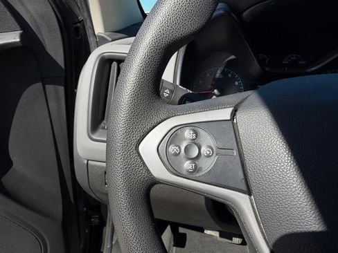 Used 2021 Chevrolet Colorado W/T w/ WT Convenience Package image 11