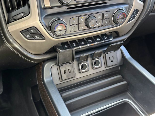 Used 2017 GMC Sierra 1500 Denali AWD/4WD image 28