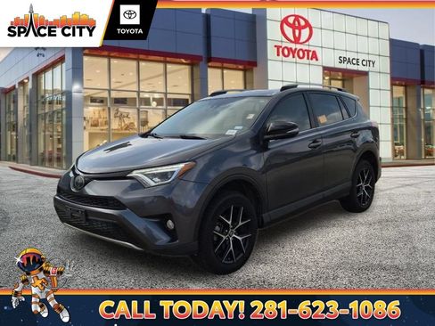 Used 2018 Toyota RAV4 SE w/ Power Extra Value Package FWD image 1