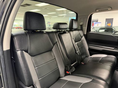 Used 2020 Toyota Tundra Limited w/ Limited Premium Package AWD/4WD image 23