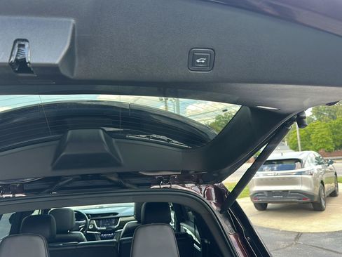 Used 2020 Cadillac XT6 Premium Luxury FWD image 20