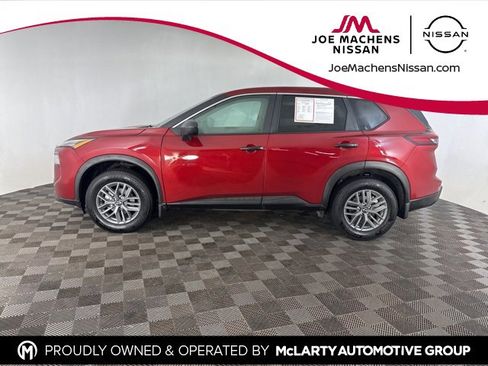 Certified 2025 Nissan Rogue S image 8