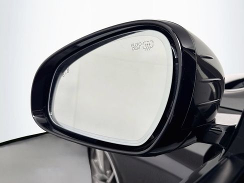 Used 2022 Genesis G70 3.3T RWD image 21