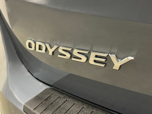 New 2026 Honda Odyssey Touring image 6