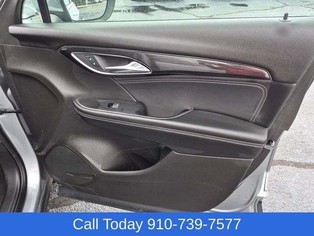 Used 2023 Buick Envision Essence FWD image 34