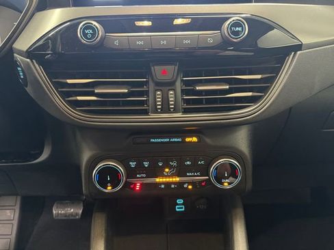 Used 2023 Ford Escape Active image 3