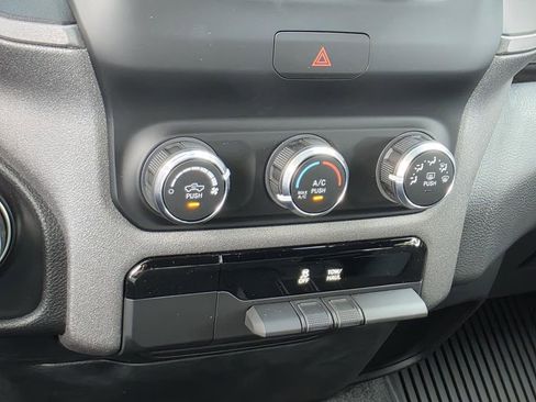 Used 2024 RAM 1500 Tradesman AWD/4WD image 17