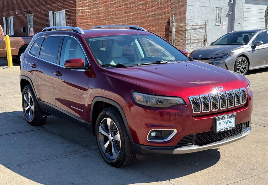 Used 2019 Jeep Cherokee Limited AWD/4WD image 4