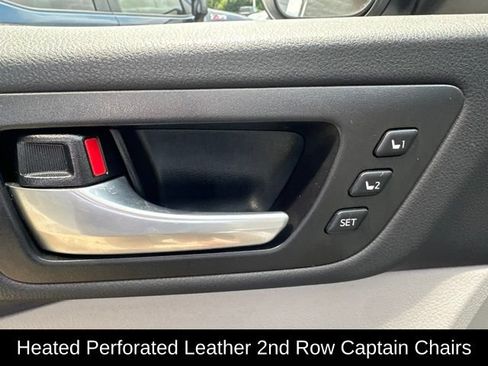 Used 2016 Toyota Highlander Limited Platinum AWD/4WD image 19