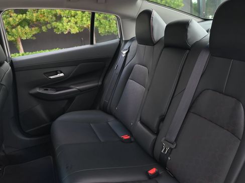 Used 2026 Nissan Sentra SR w/ SR Premium Package FWD image 12
