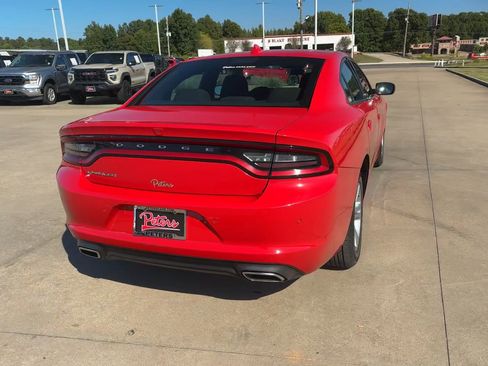 Used 2023 Dodge Charger SXT image 8