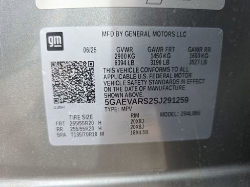 Used 2025 Buick Enclave Preferred AWD/4WD image 30
