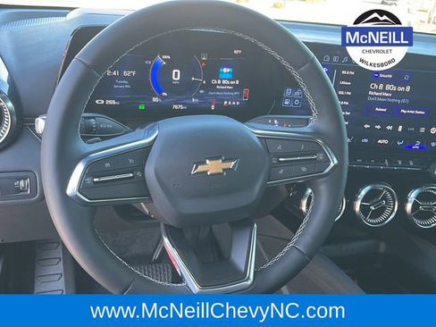 Used 2024 Chevrolet Blazer EV LT image 24