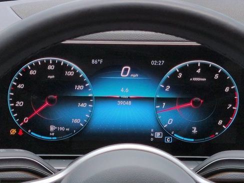 Certified 2021 Mercedes-Benz GLE 350 w/ Premium Package image 28