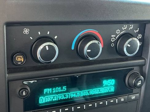 Used 2025 Chevrolet Express 2500 w/ Driver Convenience Package RWD image 26