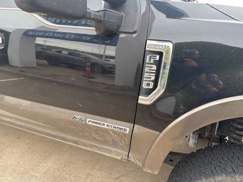 Used 2020 Ford F250 King Ranch w/ King Ranch Ultimate Package image 5