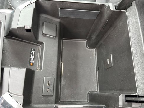 Used 2022 Chevrolet Silverado 1500 LTZ w/ LTZ Premium Package AWD/4WD image 24