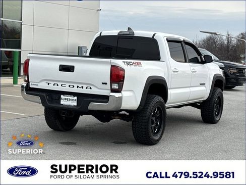 Used 2019 Toyota Tacoma TRD Off-Road image 3