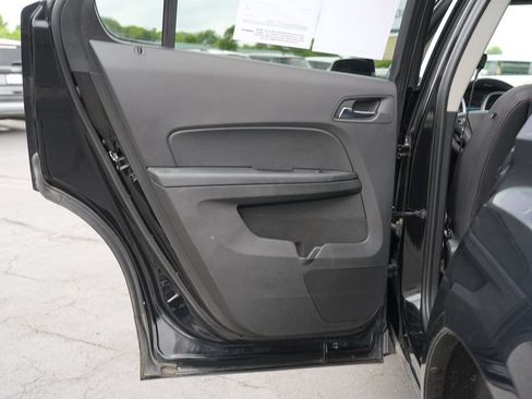 Used 2017 Chevrolet Equinox LS AWD/4WD image 19