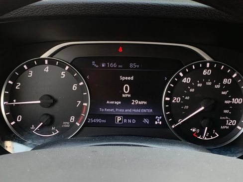 Used 2024 Nissan Frontier SV w/ Technology Package AWD/4WD image 9