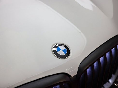 Certified 2024 BMW X5 xDrive40i w/ M Sport Package image 9