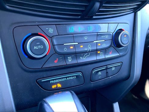 Used 2018 Ford Escape SEL image 27