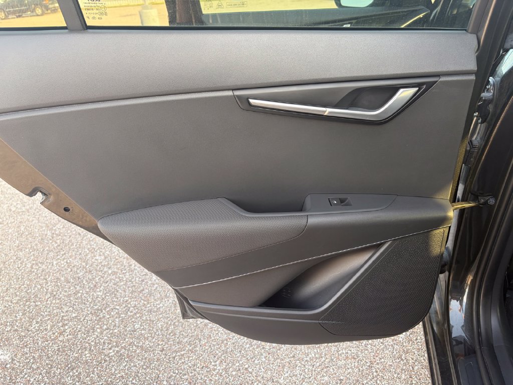 Used 2024 Kia Niro Wind FWD image 16