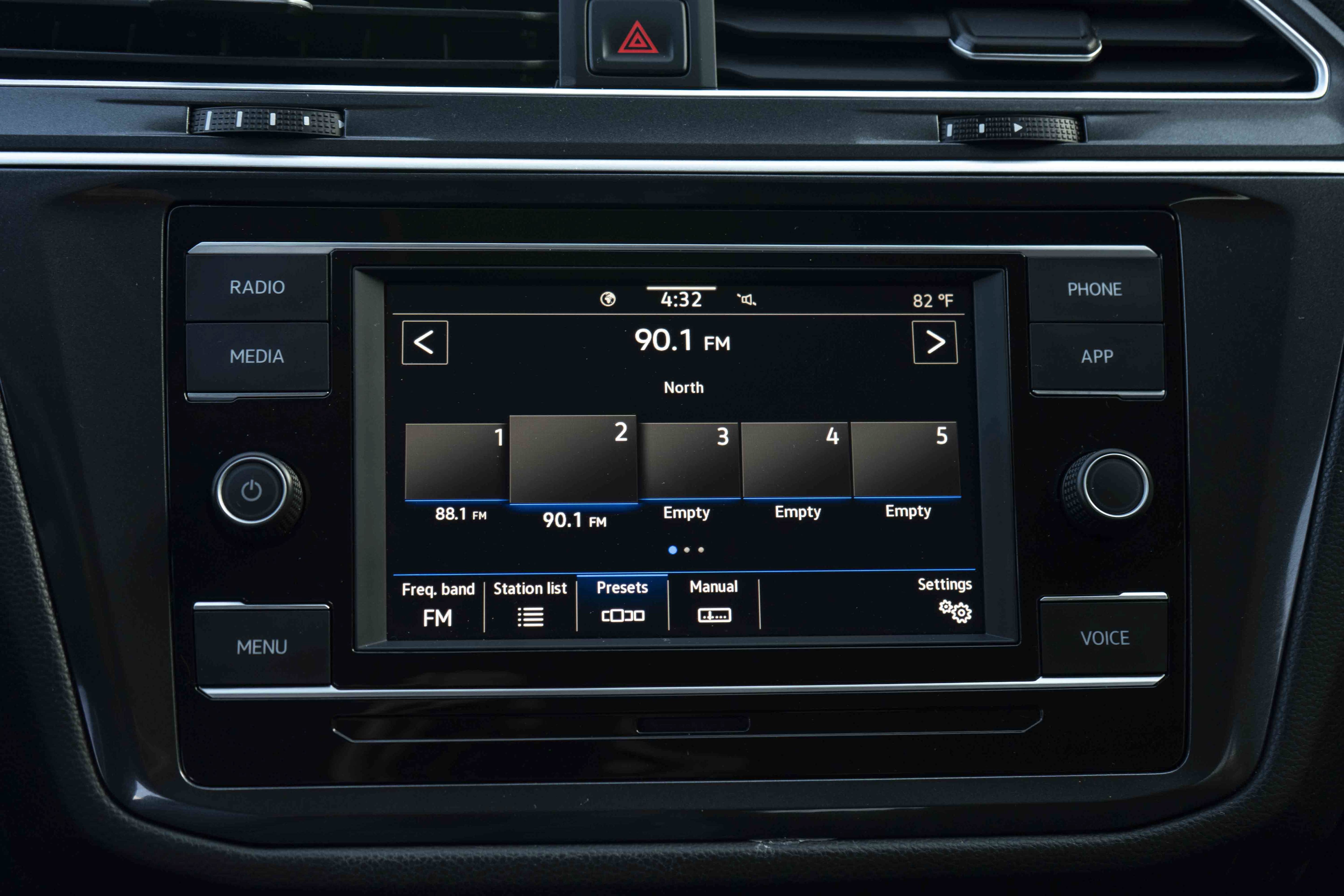 Used 2024 Volkswagen Tiguan S FWD image 28