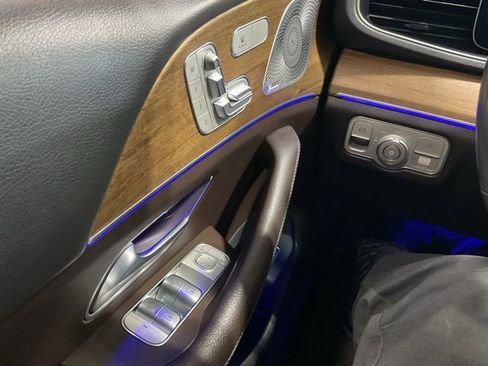 Used 2020 Mercedes-Benz GLE 350 4MATIC image 17