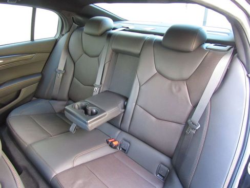 Used 2025 Cadillac CT5 Sport w/ Technology Package image 17