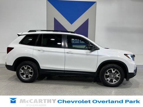 Used 2022 Honda Passport TrailSport image 4