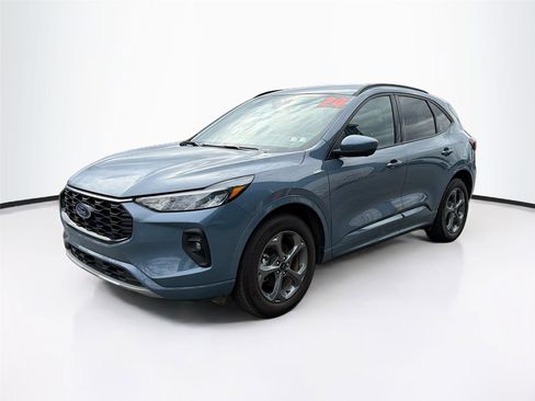 Used 2024 Ford Escape ST-Line Select w/ Tech Pack #2 image 3