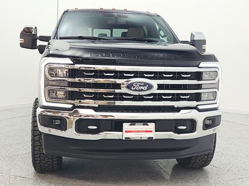 Used 2023 Ford F250 Lariat w/ Lariat Ultimate Package image 2