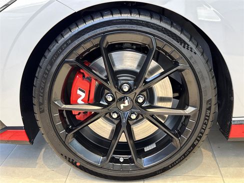 New 2026 Hyundai Elantra N FWD image 6