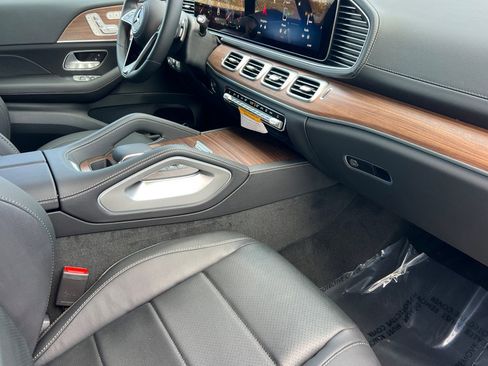 New 2026 Mercedes-Benz GLE 450 4MATIC Coupe image 18