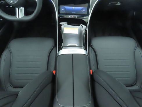 New 2025 Mercedes-Benz C 300 Sedan image 18