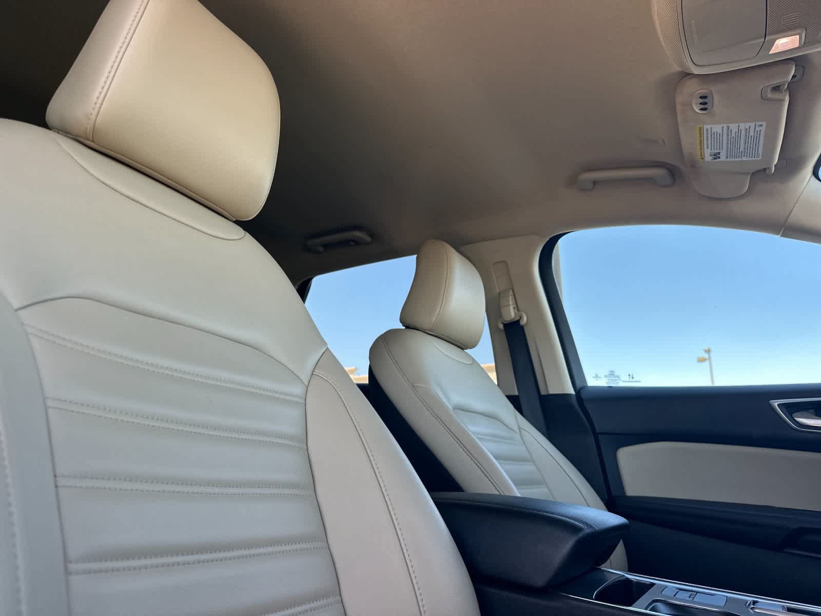 Used 2022 Ford Edge SEL w/ Convenience Package AWD/4WD image 18