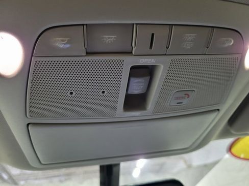 Used 2018 Nissan Murano Platinum image 41