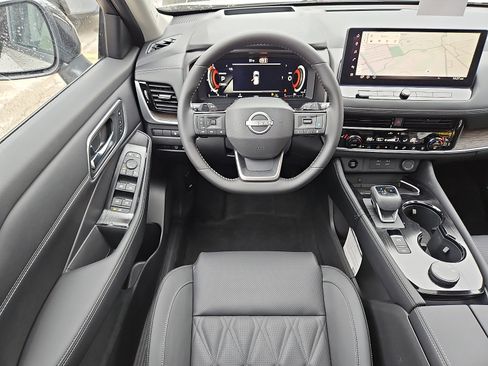 New 2026 Nissan Rogue Platinum AWD/4WD image 9