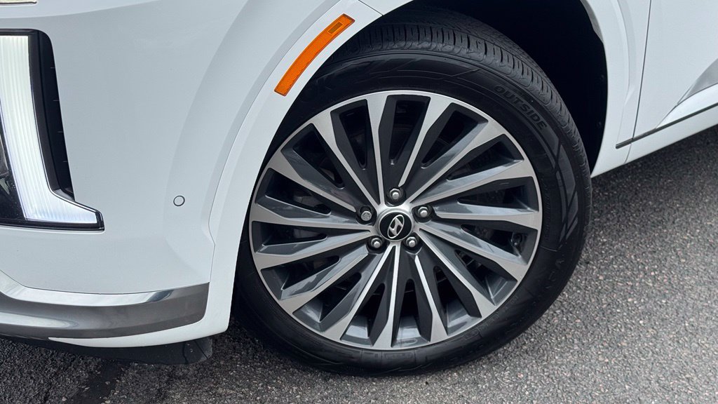 Certified 2024 Hyundai Palisade Calligraphy AWD/4WD image 8